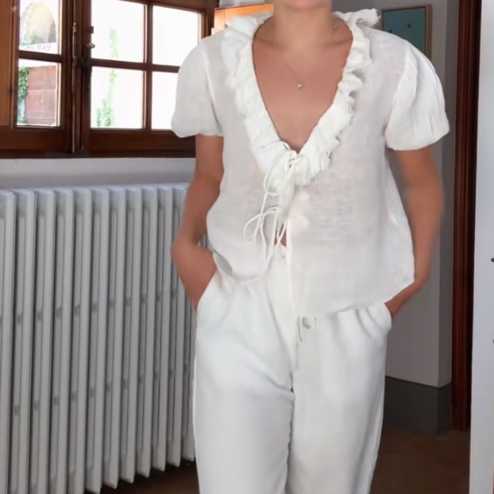 Zara White Ruffled Blouse